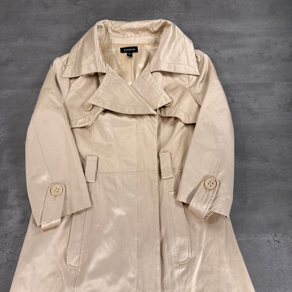 Bebe Trench Coat Womens Medium Champagne Beige Sateen Double Breasted Lined Chic